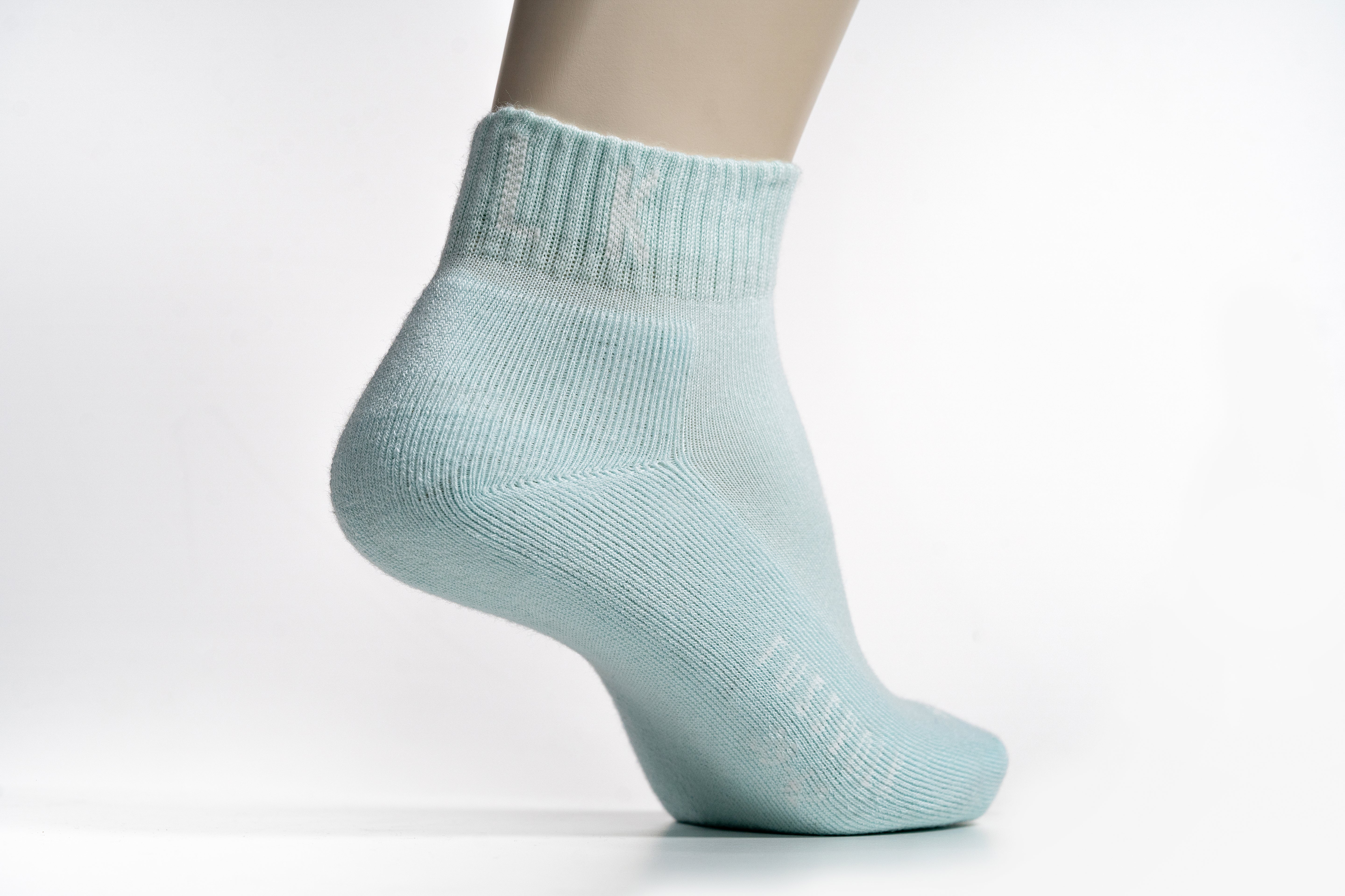 FUSSVOLK Bio-Socken kurzer Schaft farbig - Frau Socke